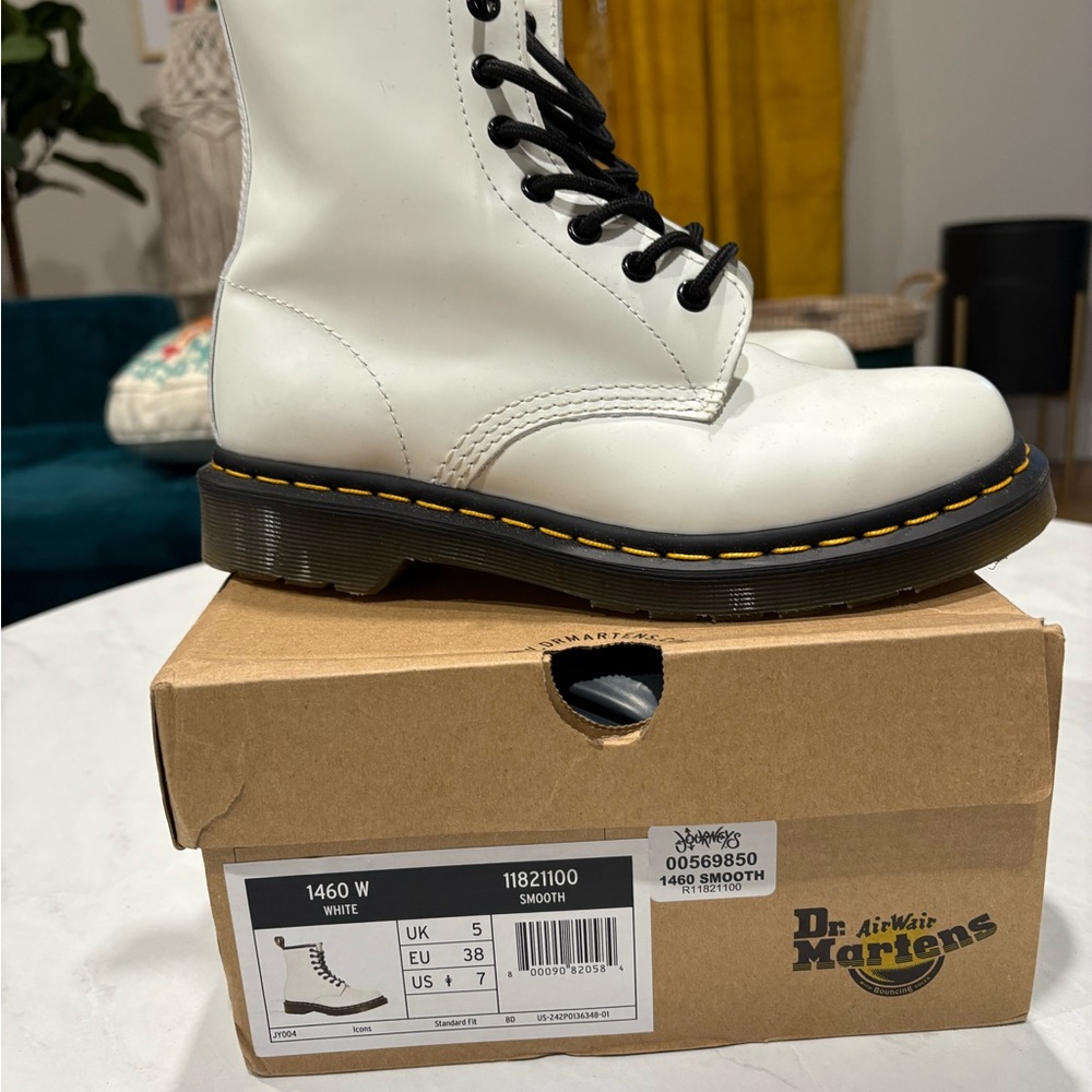 Doc Martens smooth leather lace up boots